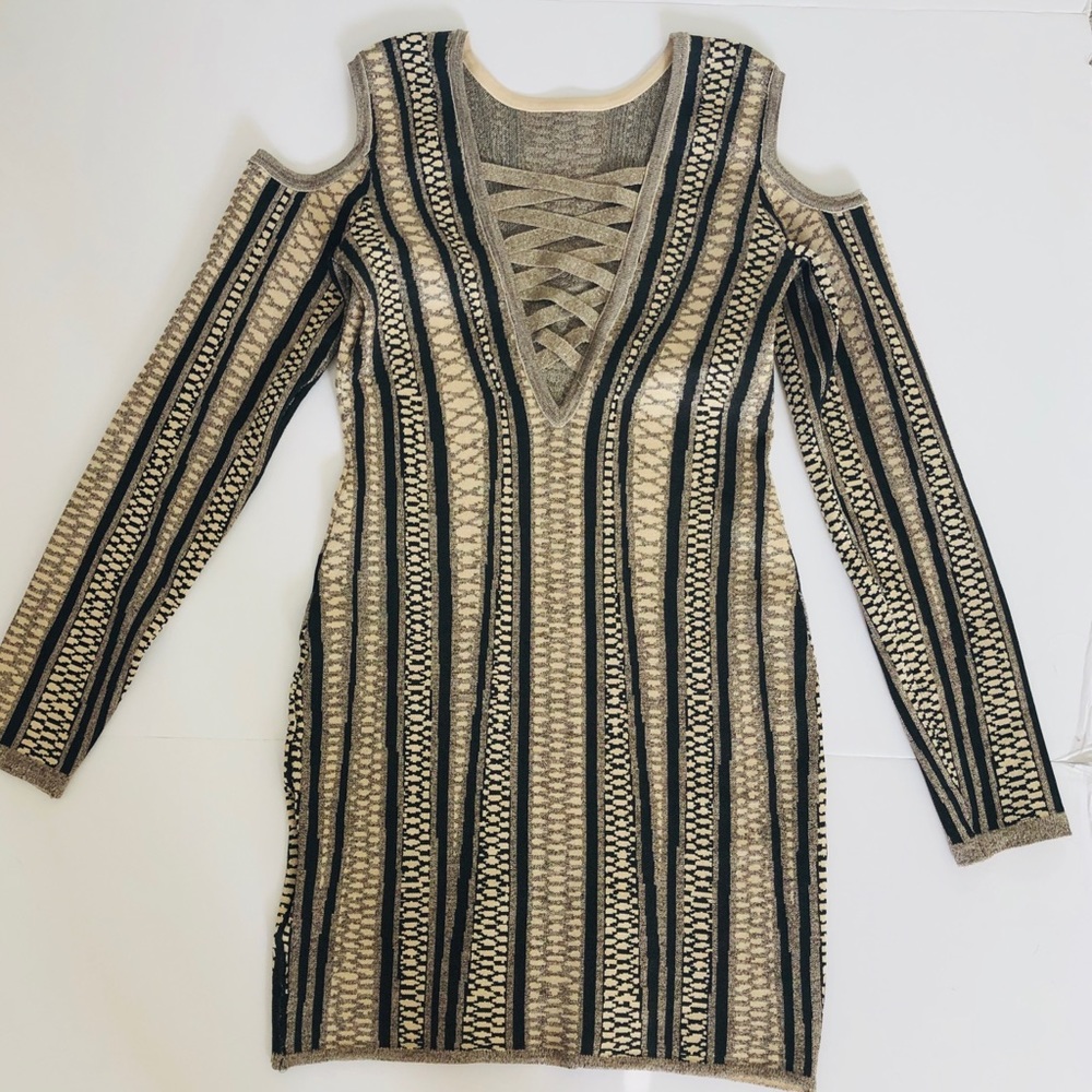 BEBE Holiday Dress Size M Pattern Like Material